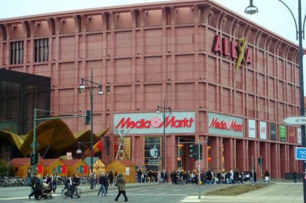 Alexa Shoppingcenters, Berlin geschützt mit Graffiti Magic Alexa Shoppingcenters, Berlin geschützt mit Graffiti Magic